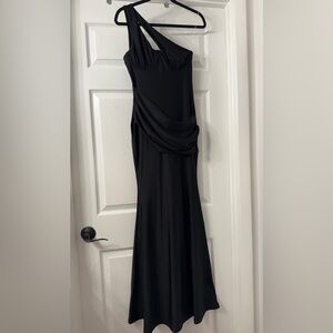NWT Fashion Nova M Black One Shoulder Maxi Gown Ruched Prom Dress Trumpet Slit